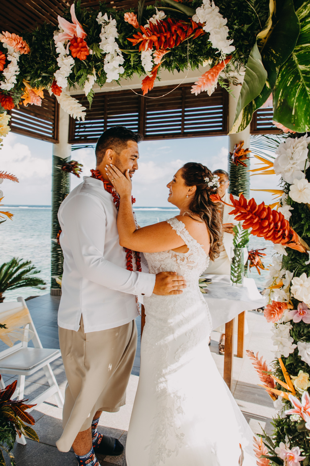 Samoa-tropical-wedding-Saletoga-Beach-resort–46