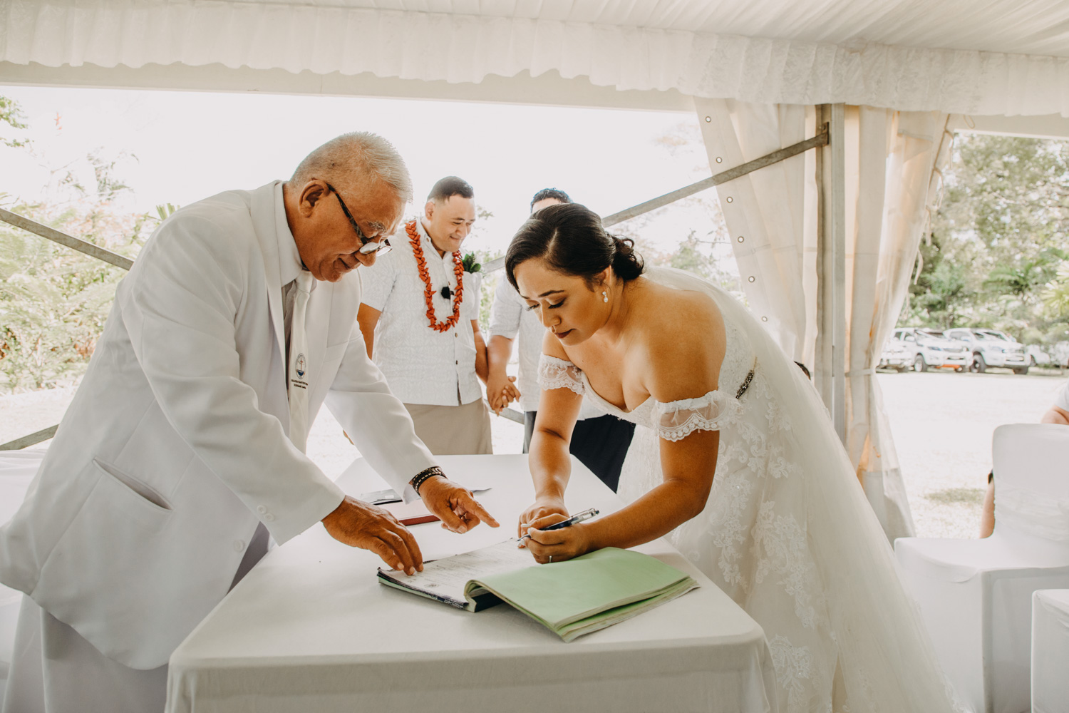 Samoan-traditional-tropical-wedding-CH+R-35